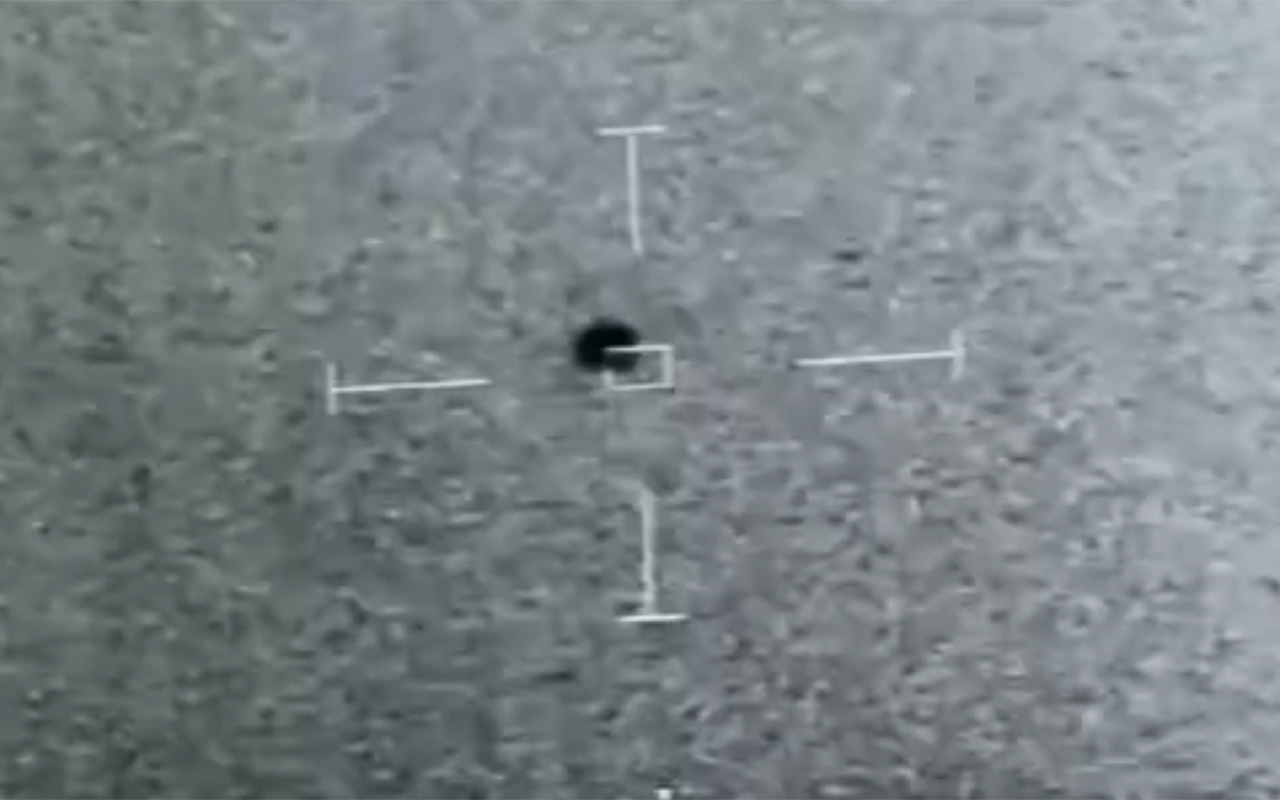 Pentagon elindeki UFO görüntülerinin incelendiğini açıkladı