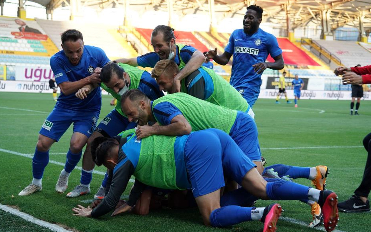 Altay, TFF 1. Lig Play-Off'ta finale yükselen ilk takım oldu