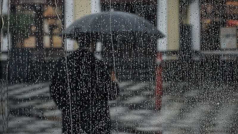 Meteoroloji saat verip uyardı! Türkiye sağanak yağış ve fırtınanın etkisine giriyor