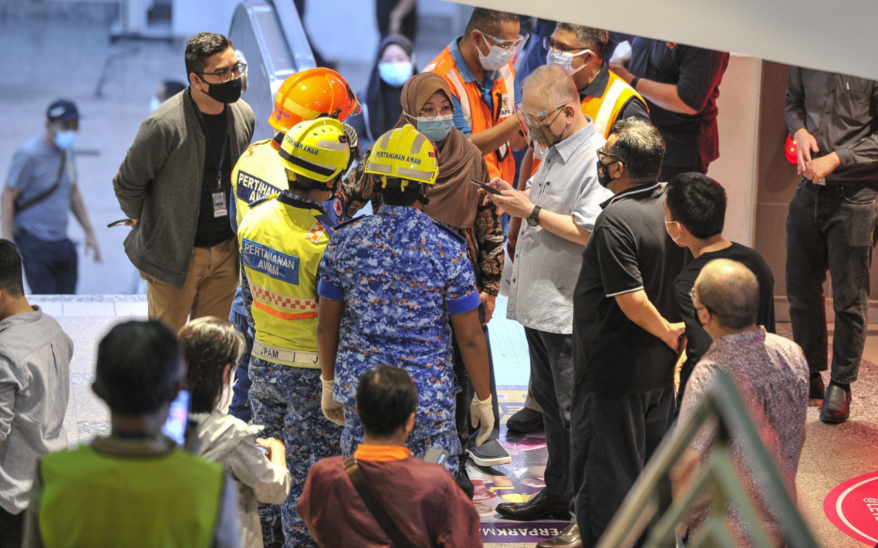 Malezya'da metro trenleri çarpıştı 213 yaralı