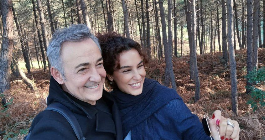 Mehmet Aslantuğ eşi Arzum Onan ile Son Cemre dizisiyle dönüyor