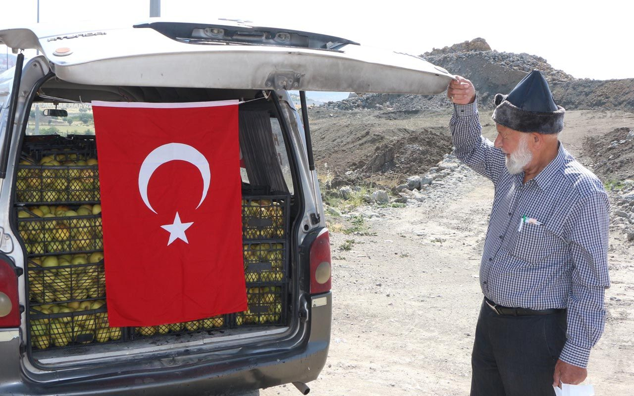 Denizli'den yola çıkan 'Elmacı Dede' Şırnak'ta Mehmetçiğe 1 tonluk elma ikram etti