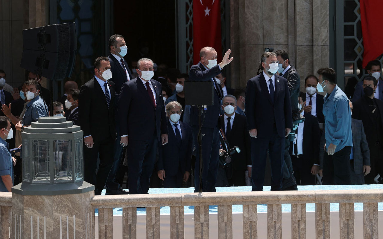 Cumhurbaşkanı Erdoğan: Taksim Camii İstanbul'un fethine de hediyedir