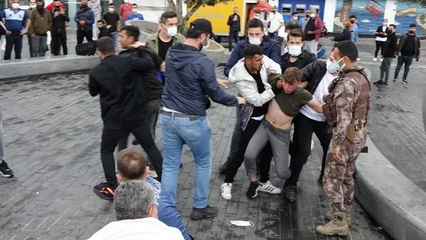 Taksim'de kemerli kavga! Özel Harekat polisleri devreye girdi 6 kişi gözaltında