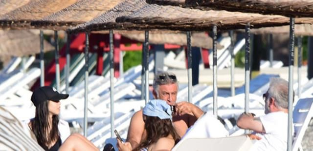 Tamer Karadağlı 30 yaş küçük sevgilisi Iraz Yıldız ile tatile çıktı olay pozlar