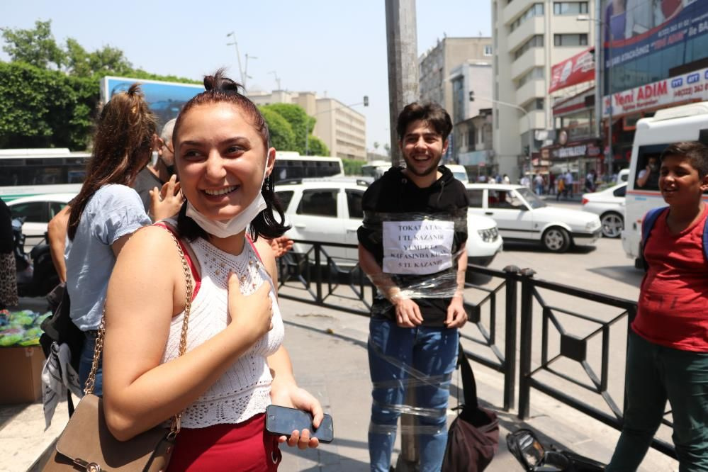 Adana'da direğe bağladı tokat attırıp kafasında yumurta kırdırttı!