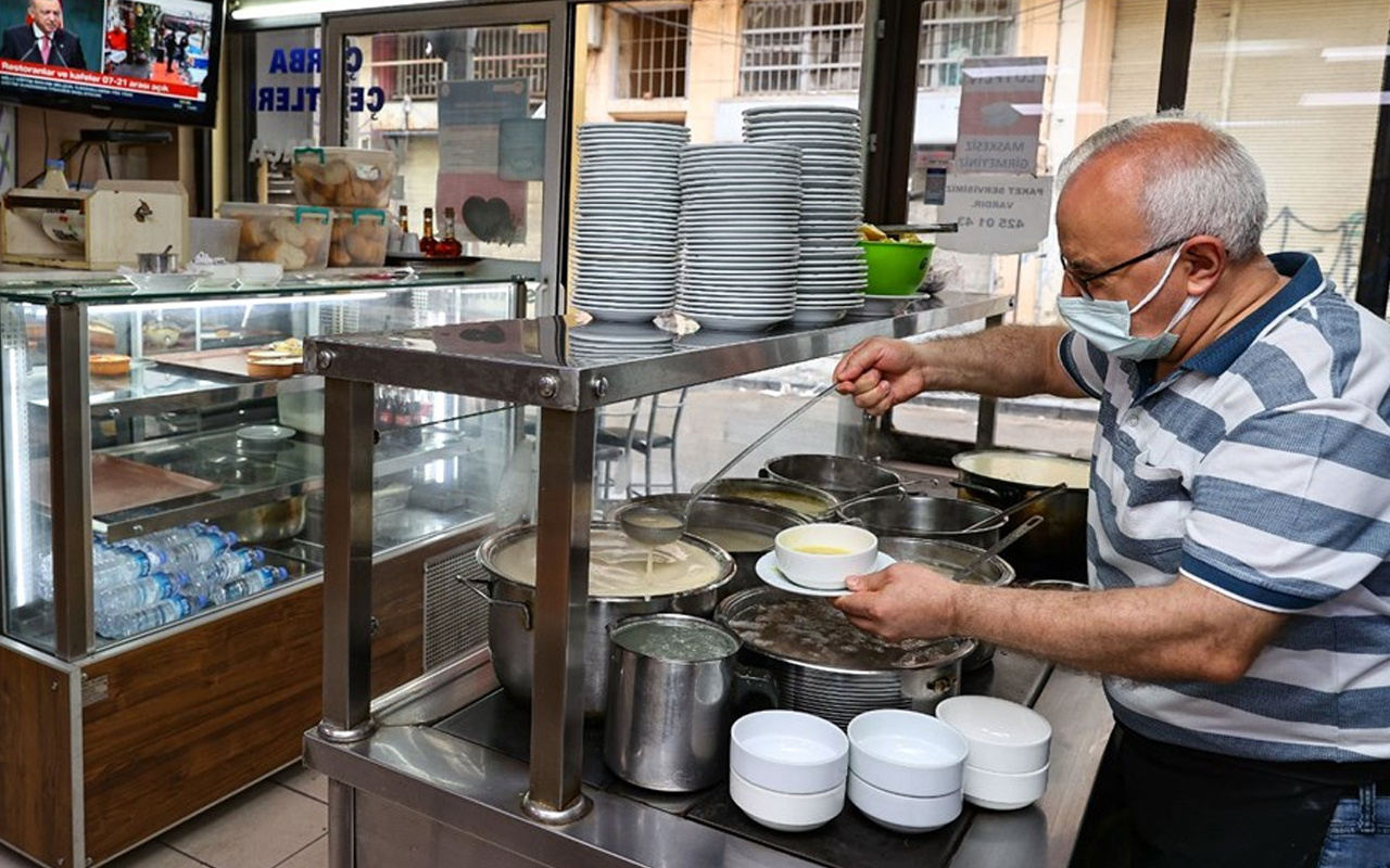 Restoran ve kafelerde müşteri sevinci! ‘Normalleşme'de ilk gün böyle yansıdı