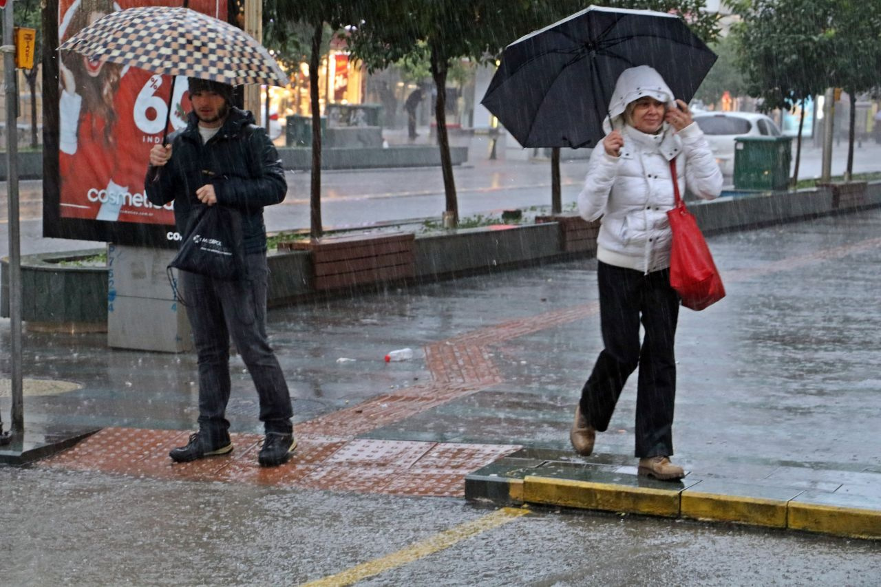 İstanbul, Sakarya, Adana dikkat! Meteoroloji ve AFAD'dan uyarı: Dördü birden geliyor