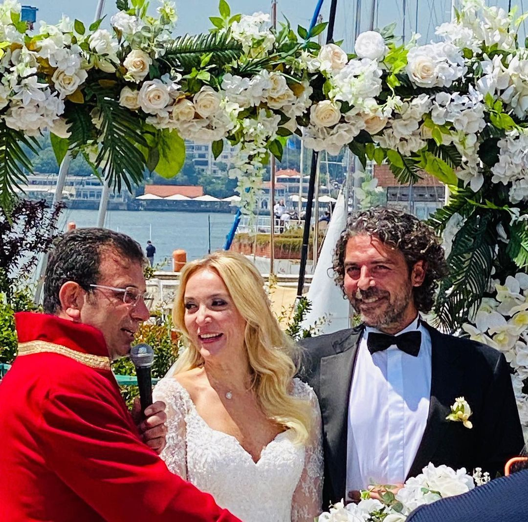 FOX TV Son Yaz dizisinin yıldızı Sinan Tuzcu Beyza Kapu ile evlendi