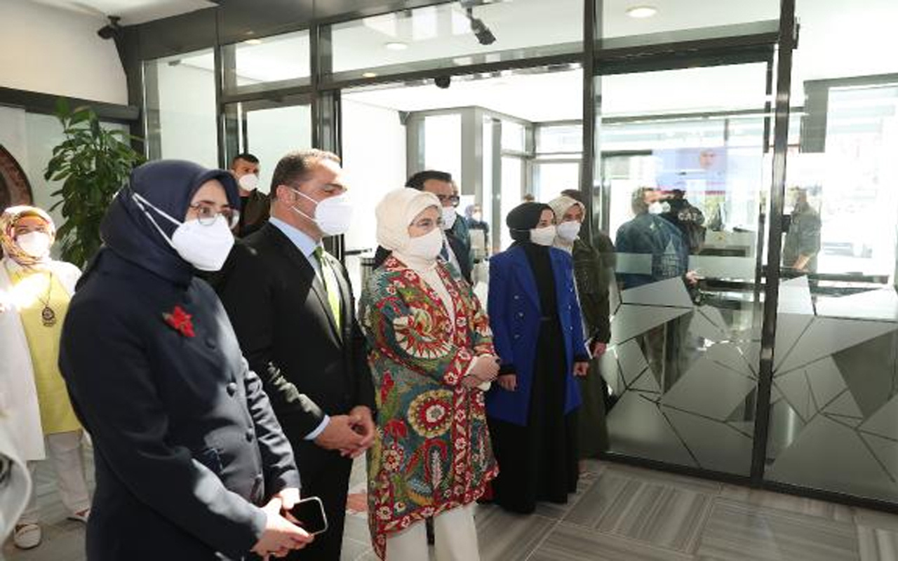 Emine Erdoğan, Beyoğlu'nda atıktan dönüştürülen ürünlerin yer aldığı serginin açılışını yaptı