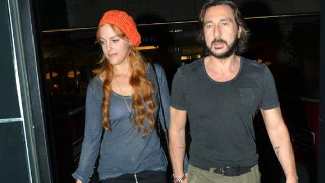 Aylardır saklıyordu! Meryem Uzerli ilk kez paylaşarak kızının yüzünü gösterdi