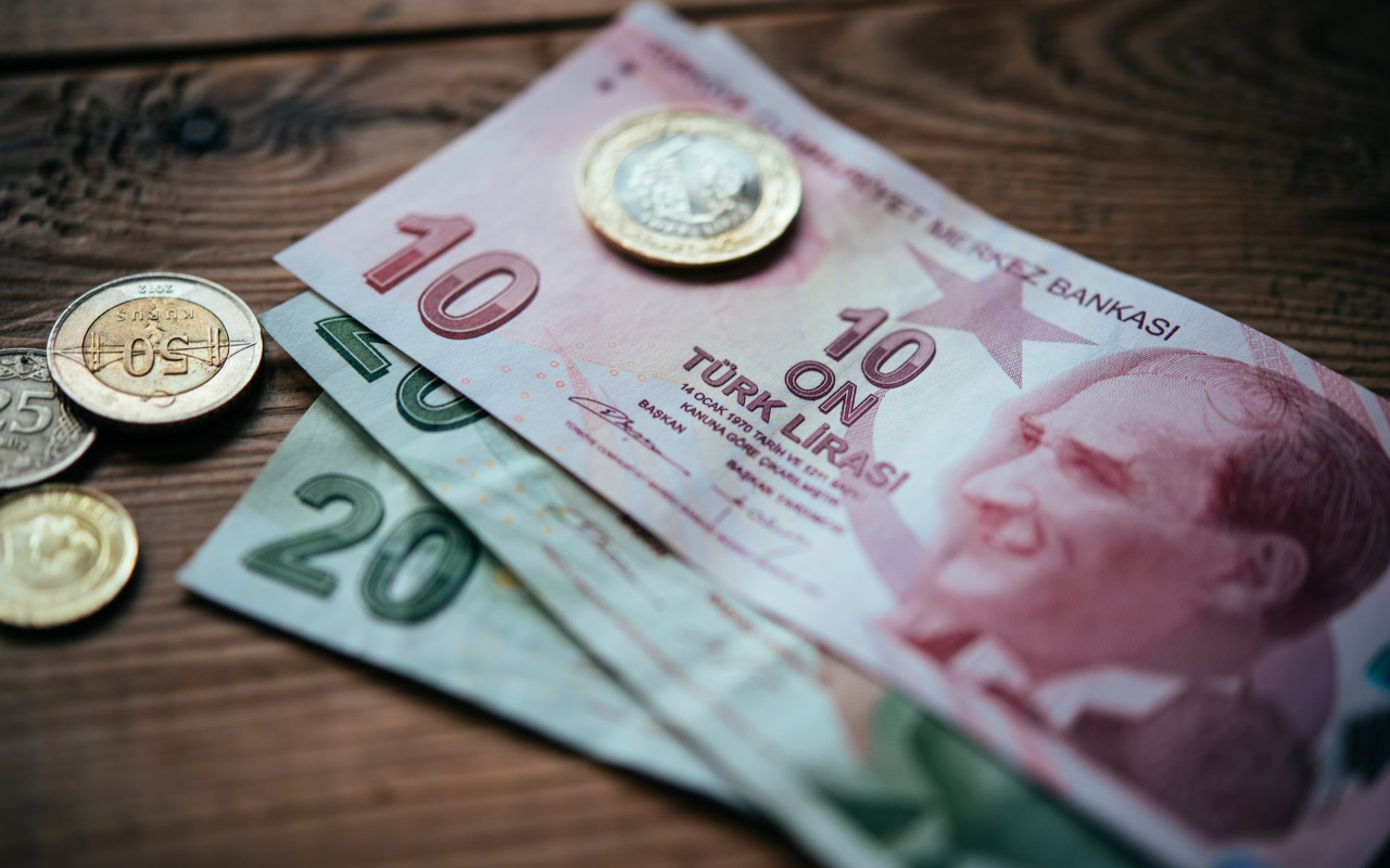 Türk Lirası son bir yılda hangi üke para birimi karşısında ne kadar değer kaybetti? İşte sıralı liste