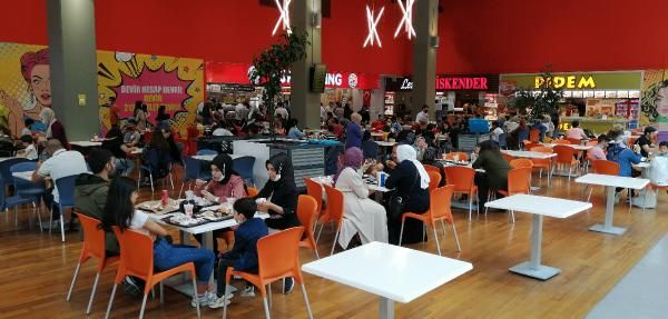 Uzmanlar konuştu: Bu aşılama hızıyla 2 ay sonra normal hayata geçeriz