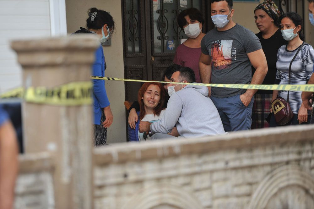 Antalya'da balkondan düşen 53 yaşındaki kadın öldü! Acı haberi alanlar kahroldu