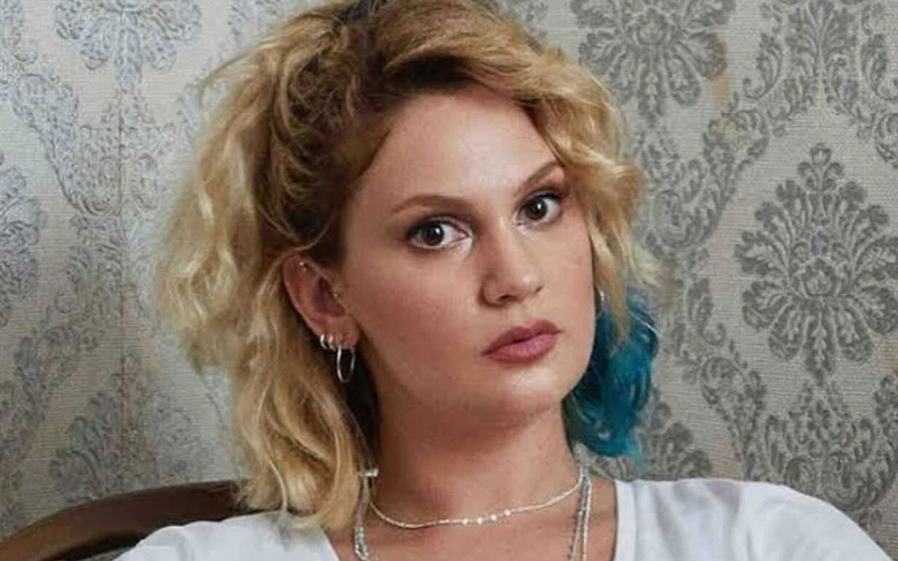 Farah Zeynep Abdullah'a 'yeşil saç' şoku: B.k gibi olmuşsun!