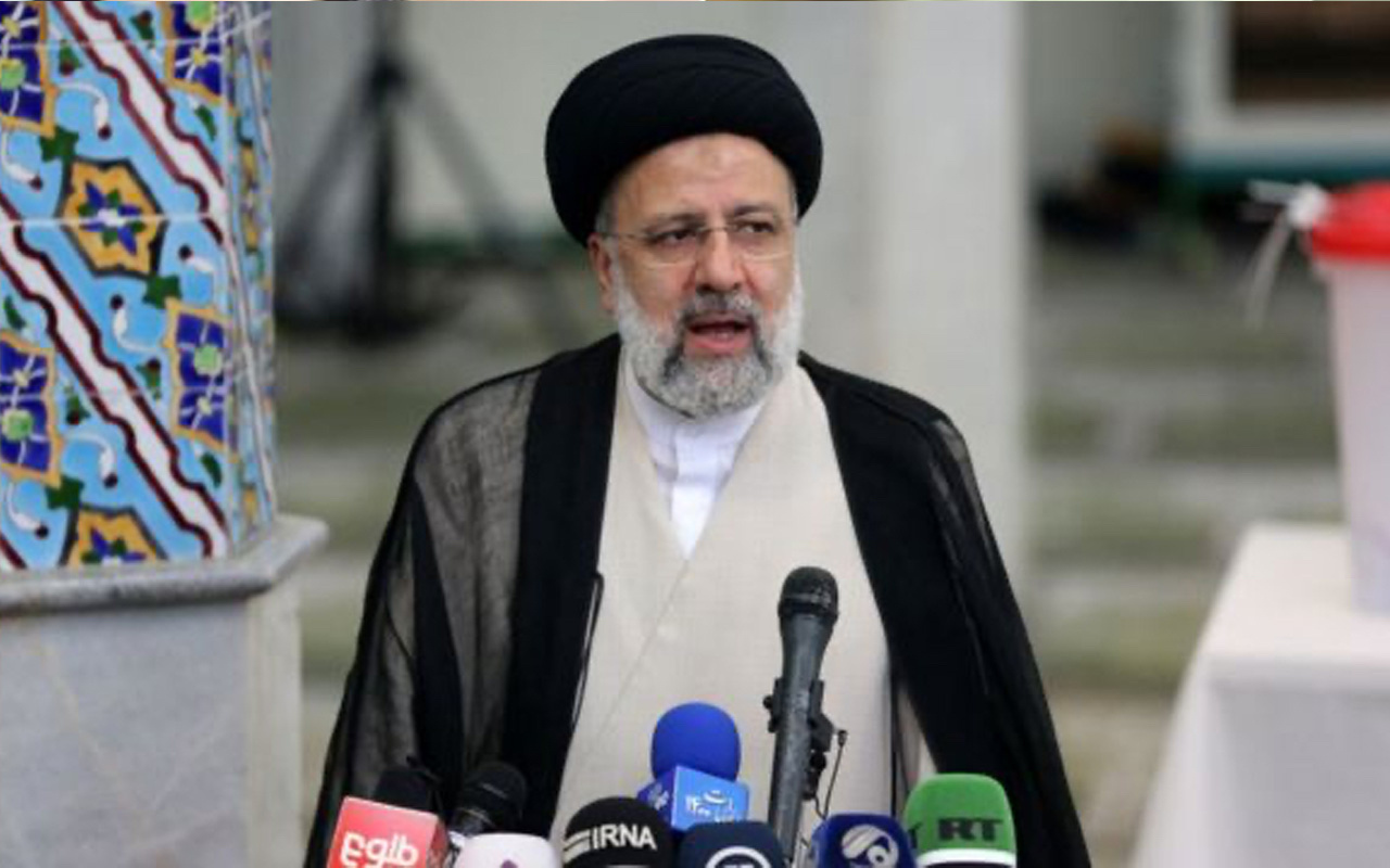 İran Cumhurbaşkanı Reisi, İsveç'te Kur'an-ı Kerim'in yakılmasına tepki gösterdi