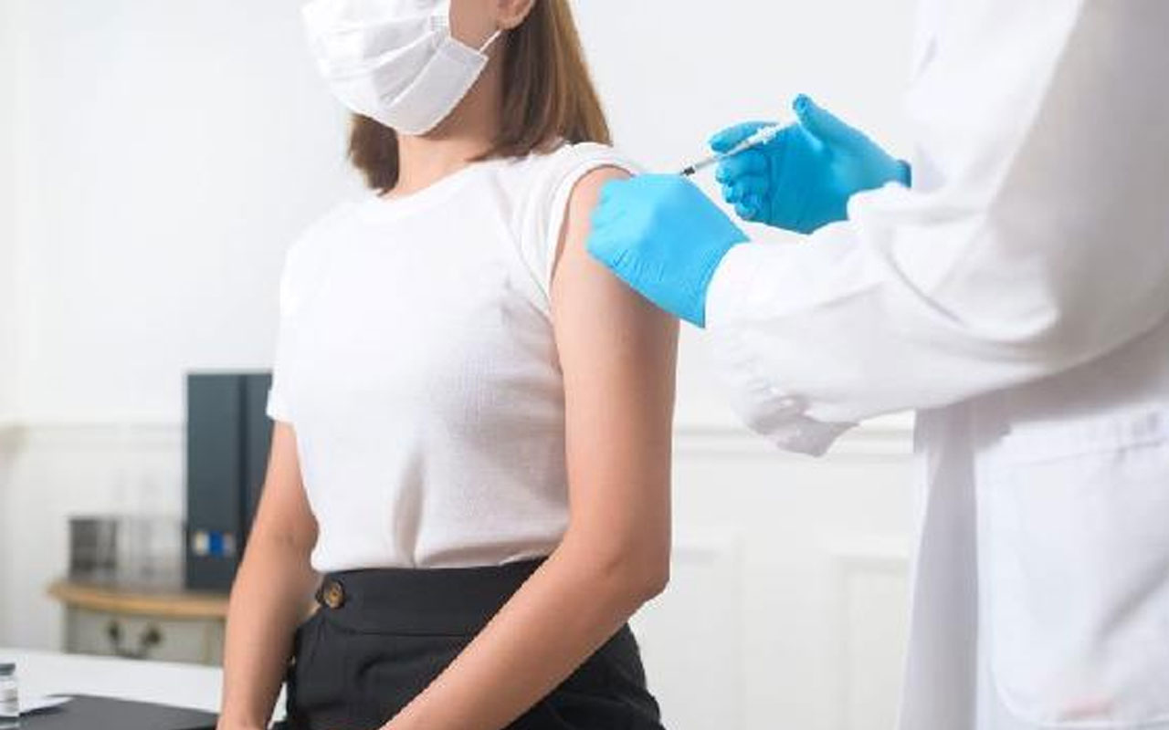Norveç'te koronavirüse karşı aşılanan 450 kişiye virüs bulaştı! Aşılar şaşırttı!