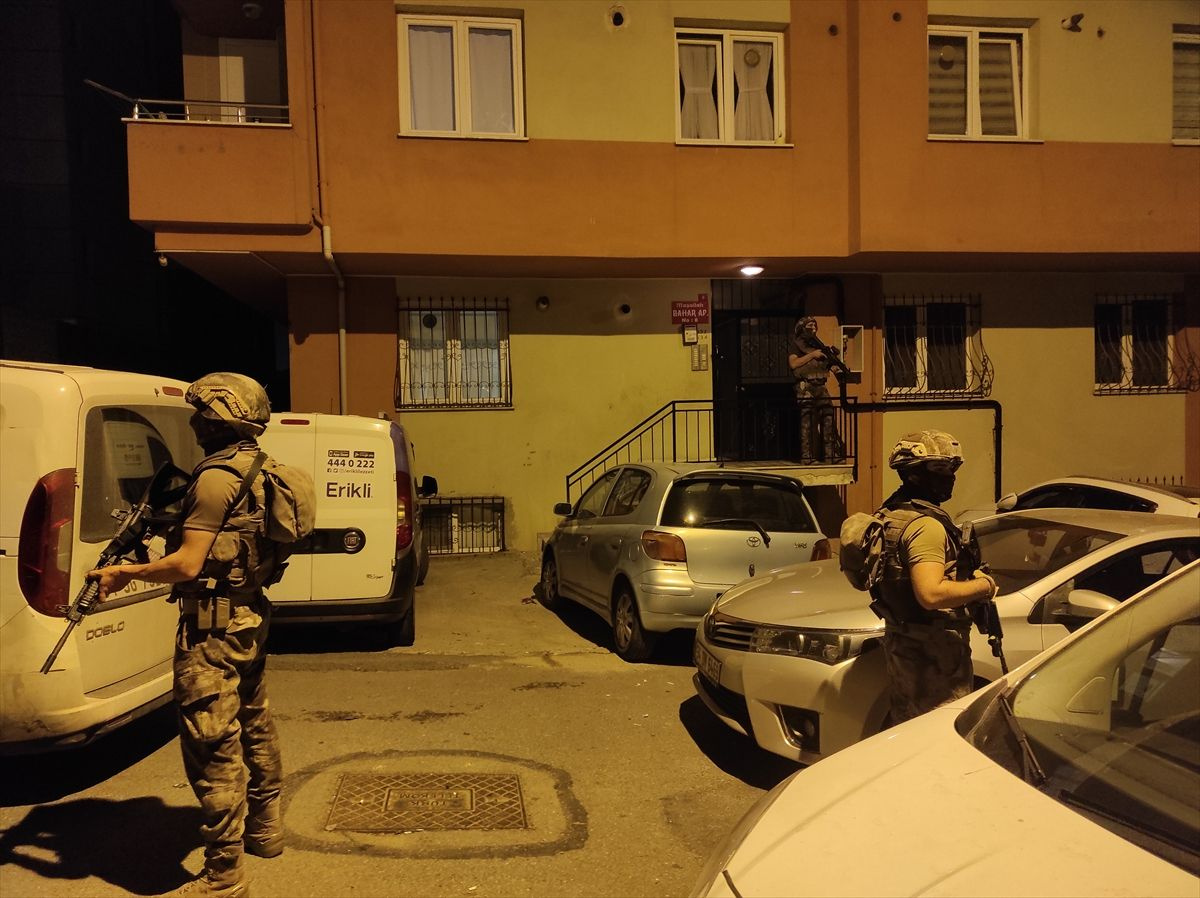İstanbul merkezli 3 ilde terör örgütü DEAŞ'a yönelik operasyon! 32 şüpheli  gözaltına alındı