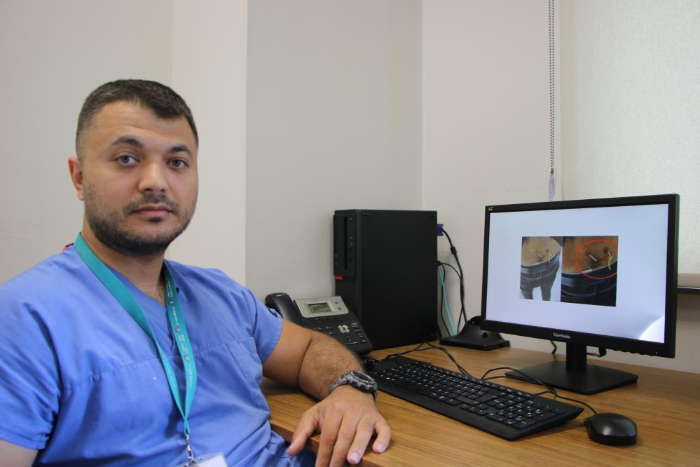 Elazığ’da belinden çamaşır ipi geçirmişler nedeni pes dedirtti