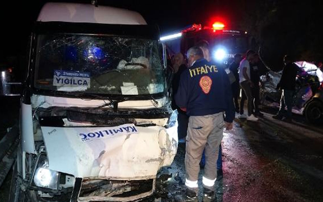 Düzce'de kaza! Otomobil ve işçi servisi çarpıştı: 6 yaralı