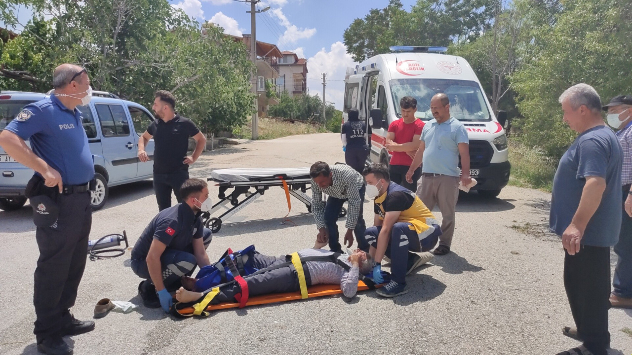 Burdur’da feci kaza! ‘Ayağım, ayağım’ diye dakikalarca inledi