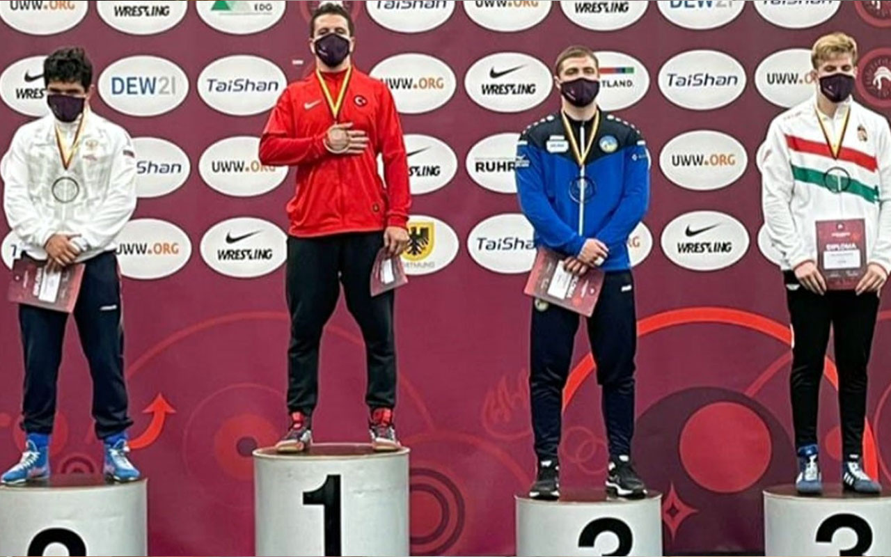Avrupa Gençler Güreş Şampiyonası'nda Polat Polatçı'dan altın madalya