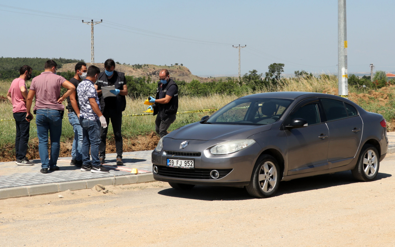 Edirne'de kaldırımda kanlar içerisinde bulundu! Bacakları arasında...