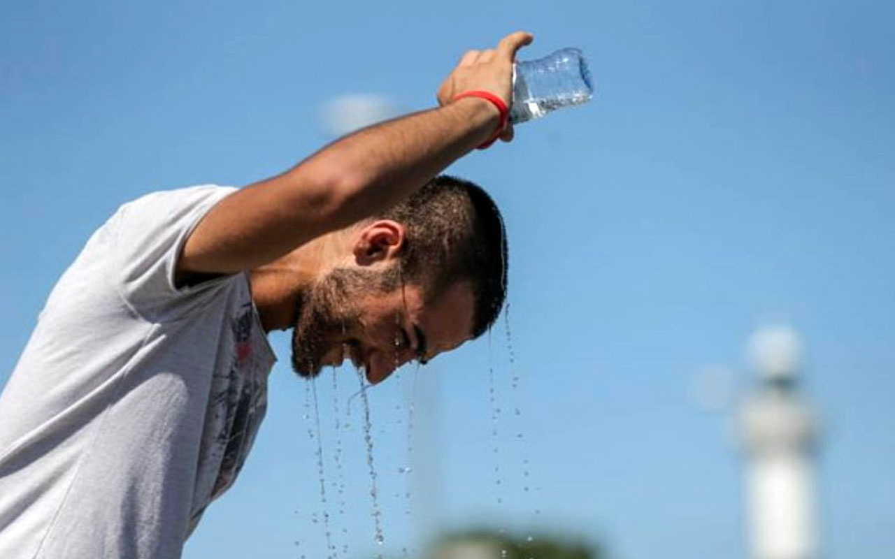 Meteoroloji uyardı hafta sonuna dikkat! Bunaltan sıcaklar yerini yağmura bırakıyor