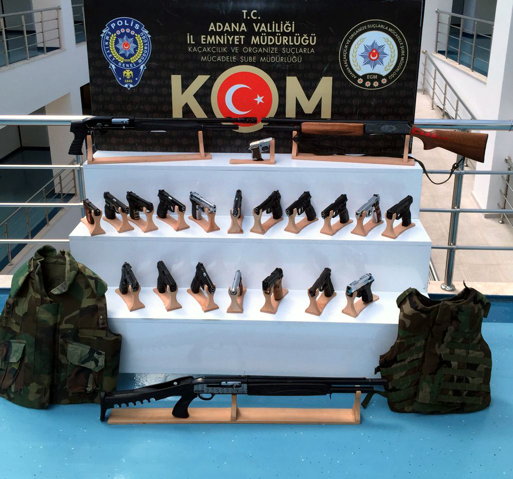Adana’da suç örgütü lideri, rakip ailenin üyesini 14 yaşındaki çocuğa öldürtmüş
