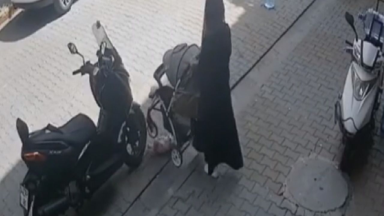 Anne bebek arabasından çocuğunu düşürdü üstüne basınca fark etti
