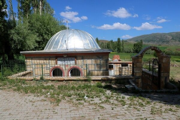 Sivas'daki bu yere yatalak gelen yürüyerek gitti: Sıçradığında iyi oluyor