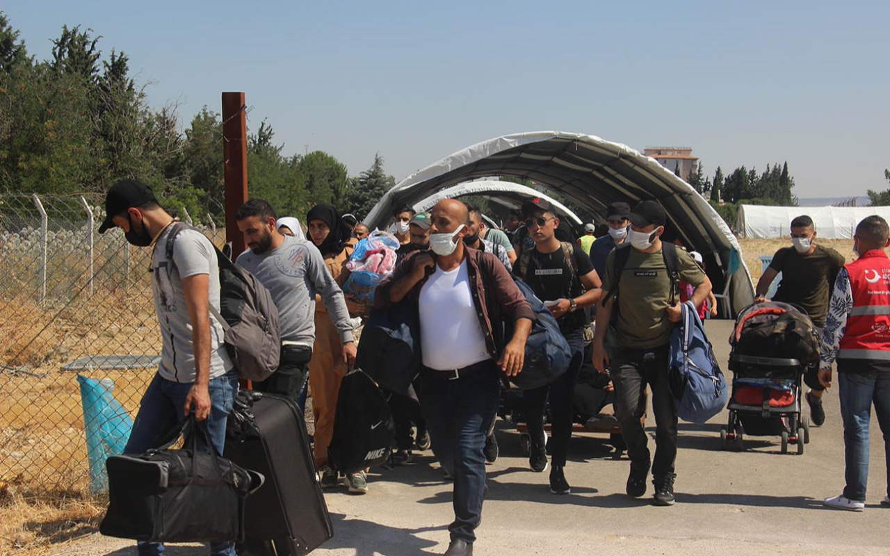Suriyeliler akın akın bayram için ülkelerine gidiyorlar