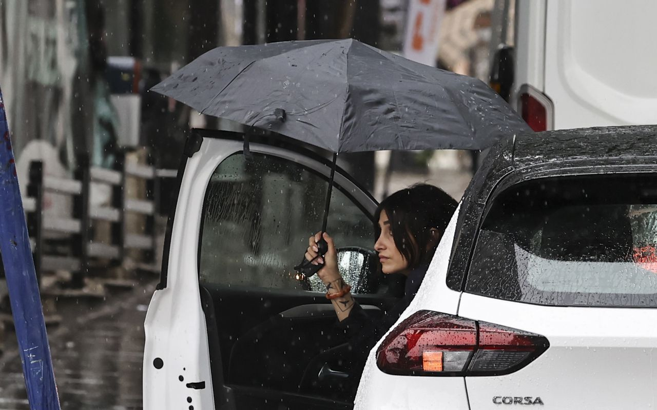 Kuvvetli sağanak geliyor! Meteoroloji'den sel uyarısı İstanbul ve Marmara geneli dikkat