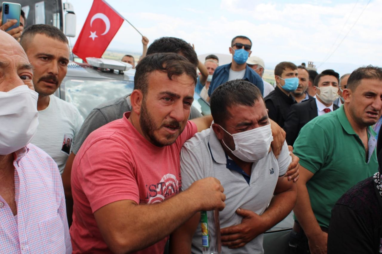 Şehit astsubay Cihan Çiftçibaşı'ya Nevşehir'de veda! Annenin feryadı içleri acıttı