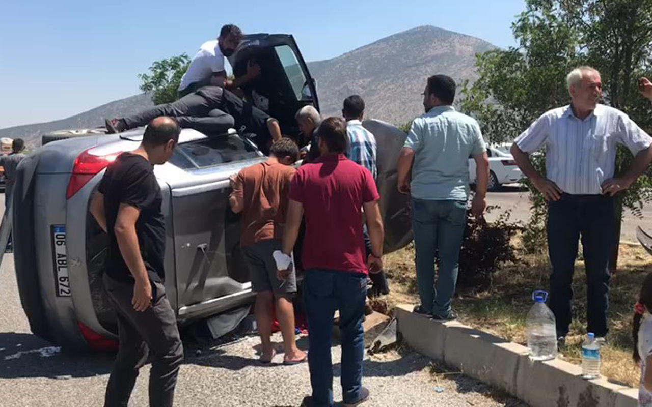 Denizli'de feci kaza! Araç yan yatıp metrelerce sürüklendi: Yaralılar var