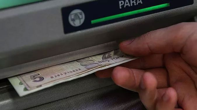 Yüz binlerce çalışana müjde! Bugün hesaba en az 1.108 TL yatacak