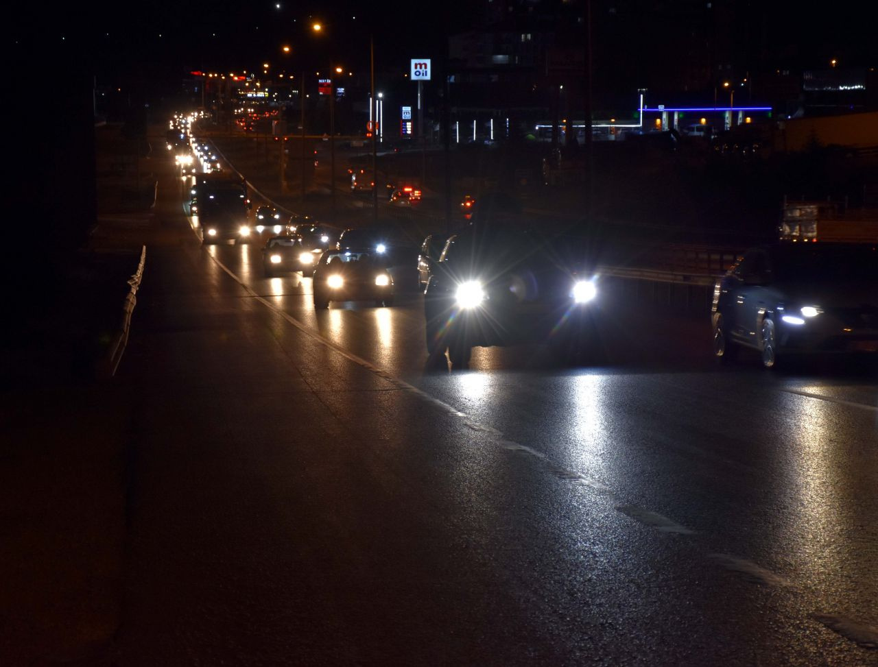 43 ilin geçiş noktası!  "Kilit kavşak" Kırıkkale'de bayram öncesi trafik yoğunluğu başladı