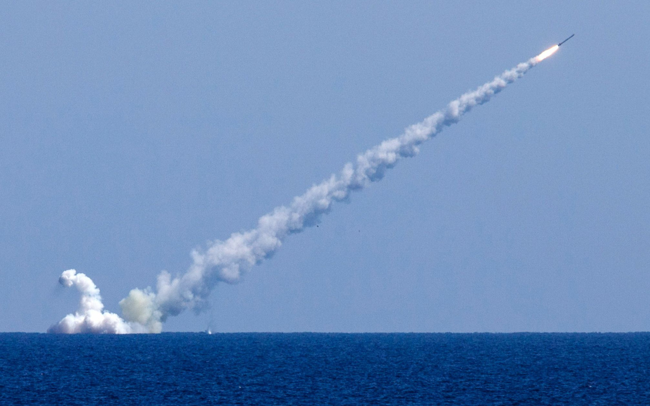 Rusya hipersonik güdümlü füze fırlatma denemesinde başarılı oldu