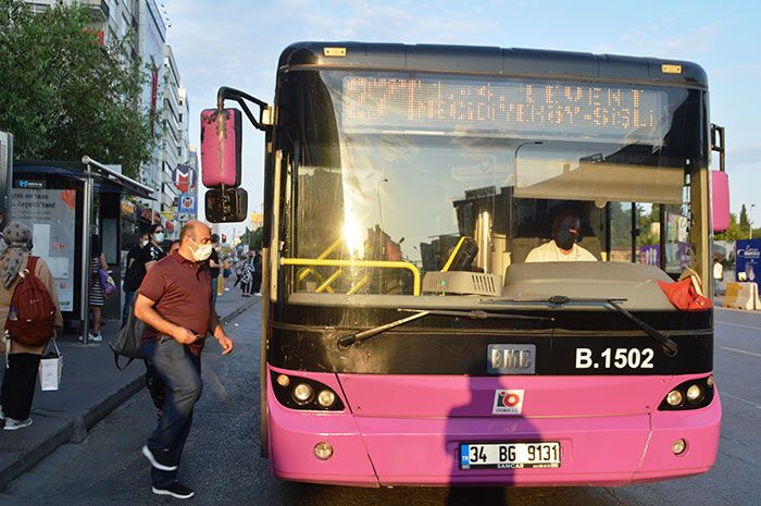  Bayram bitti mesai başladı, İstanbul güne trafikle uyandı