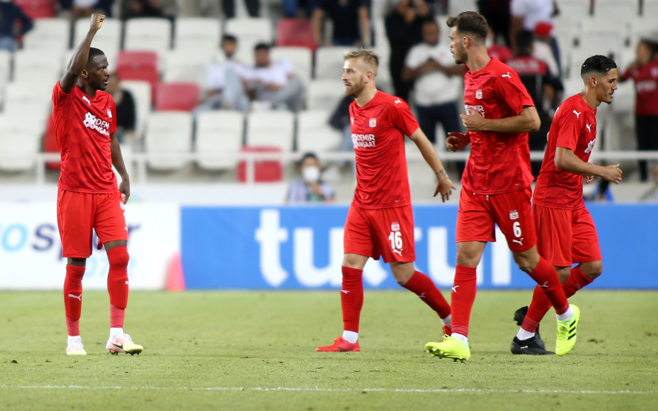 Sivasspor, UEFA Avrupa Ligi'nde 3. eleme turuna yükseldi