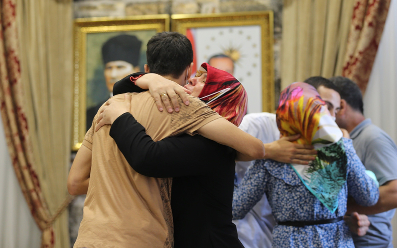 Diyarbakır'da oturma eylemi yapan 3 aile daha evlatlarına kavuştu
