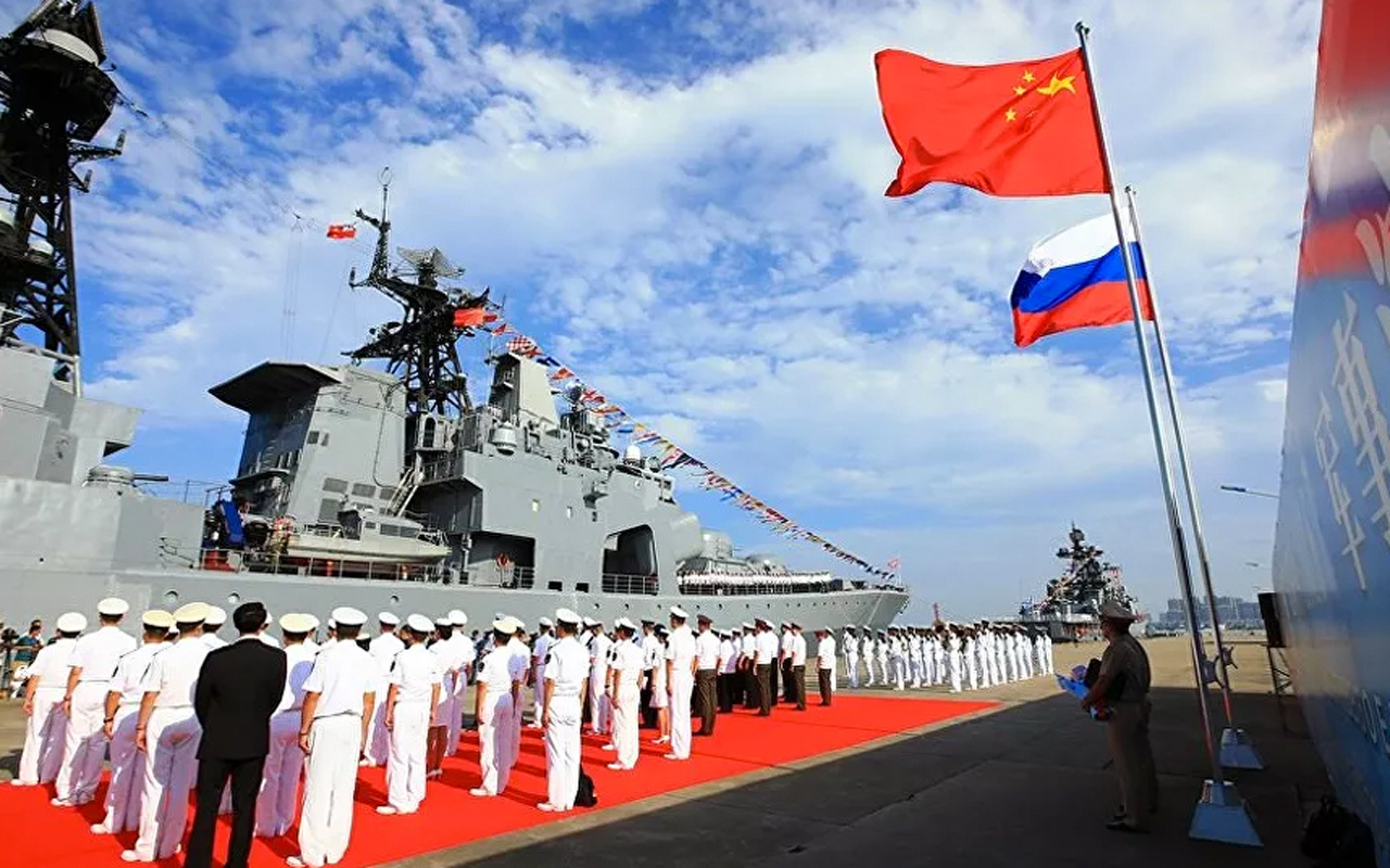 Rusya ile Çin'den 10 bin askerle ortak tatbikat