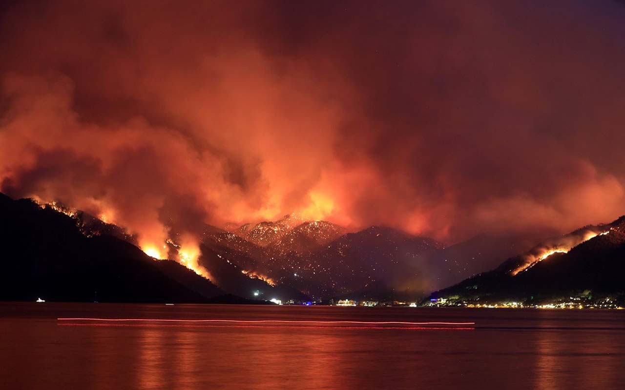 Türkiye 4 gündür yanıyor! Yangınlarda son durum ne? 10 ayrı noktada yangın devam ediyor