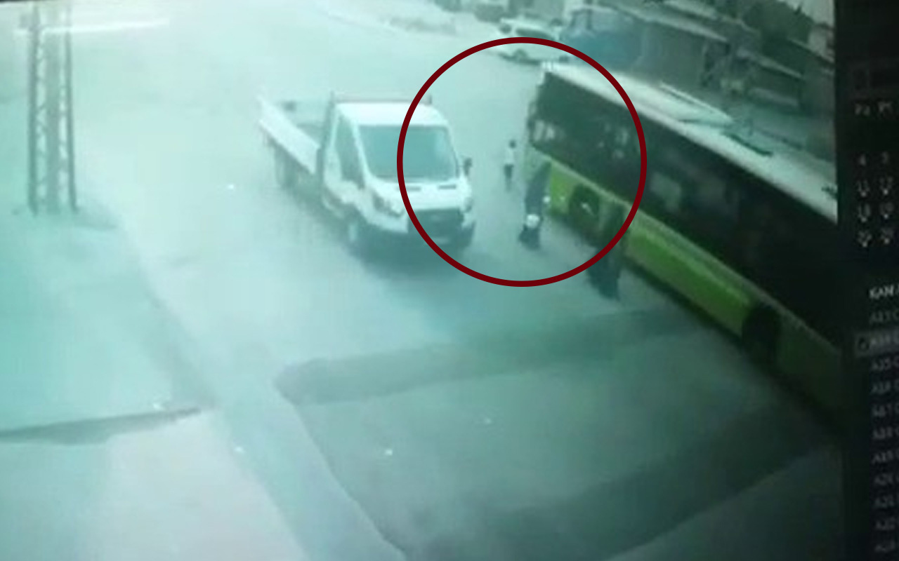 Adana'da 7 yaşındaki çocuğun acı ölümü: Aniden yola atladı otobüsün altınca can verdi