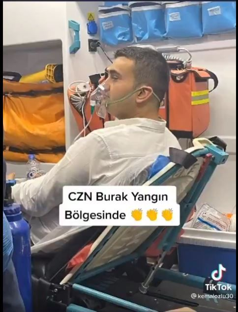 CZN Burak Özdemir Antalya yangınında ev tipi söndürücüyle 'şov' yaptı!