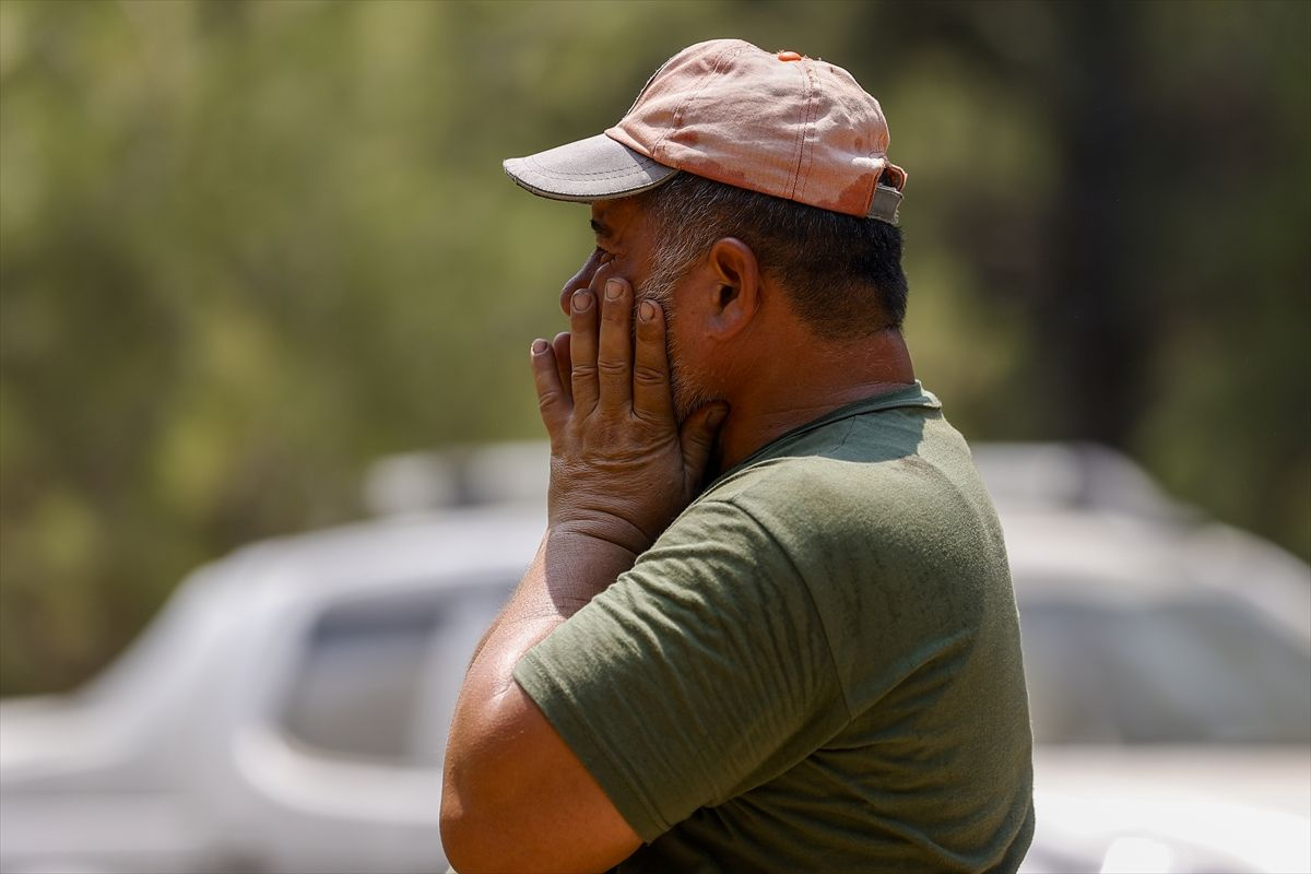 Manavgat'ta orman işçisinin telsiz anonsu ağlattı son dakikaya kadar ayrılmayacağım