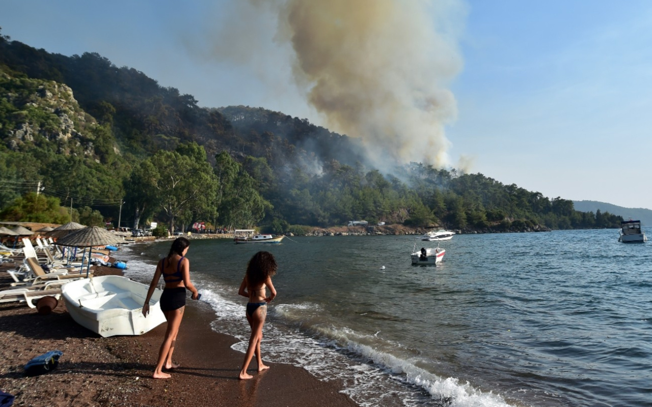 Alman turistler yangınlar nedeniyle rezervasyonlarını iptal etmedi