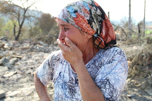 Manavgat'ta yangında kardeşine yardıma gitti dönünce şok oldu: Gözyaşlarına boğuldu