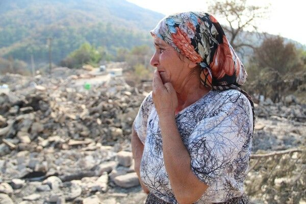 Manavgat'ta yangında kardeşine yardıma gitti dönünce şok oldu: Gözyaşlarına boğuldu