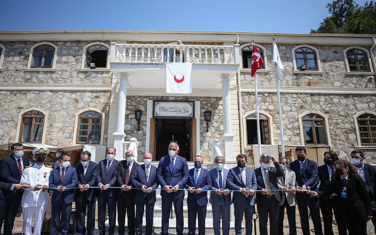 Bakan Mehmet Nuri Ersoy Çanakkale Muharebeleri Sıhhiye Müzesi'ni açtı